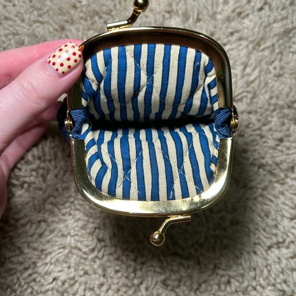 Vintage Vera Bradley “Animal Kingdom” Kisslock Coin Purse. RARE! - Picture 3 of 4